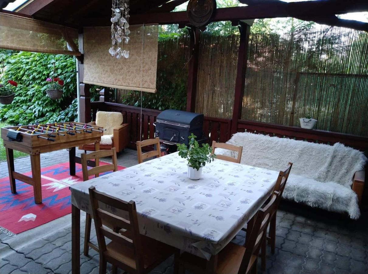 Liliána Vendégház Balatonfůzfő Esterno foto