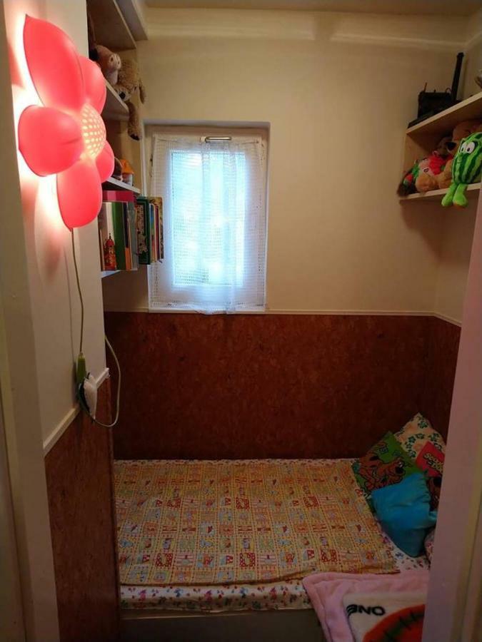 Liliána Vendégház Balatonfůzfő Esterno foto